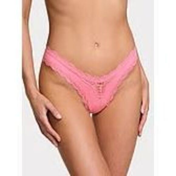 NWT- VICTORIAS SECRET LACE TRIMMED BRAZILIAN - size MEDIUM - Picture 1 of 4